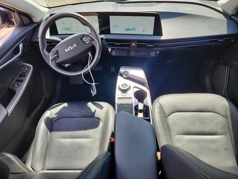 2022 KIA EV6 WIND 8