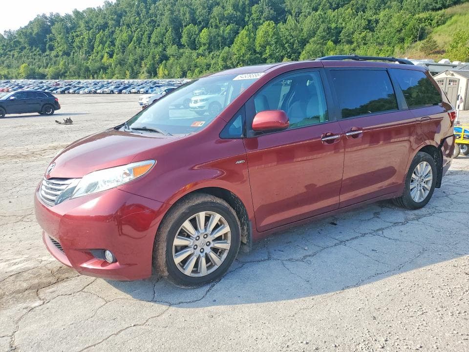2017 TOYOTA SIENNA XLE 7-PASSENGER