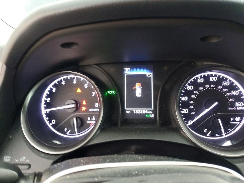 2021 TOYOTA CAMRY SE 9