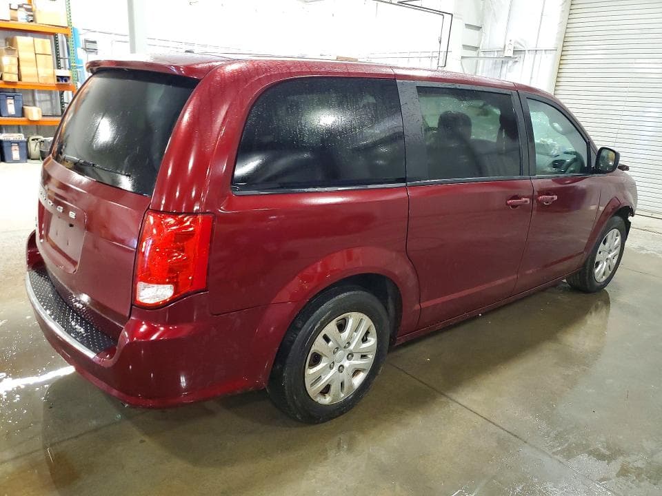 2018 DODGE GRAND CARAVAN SE 3