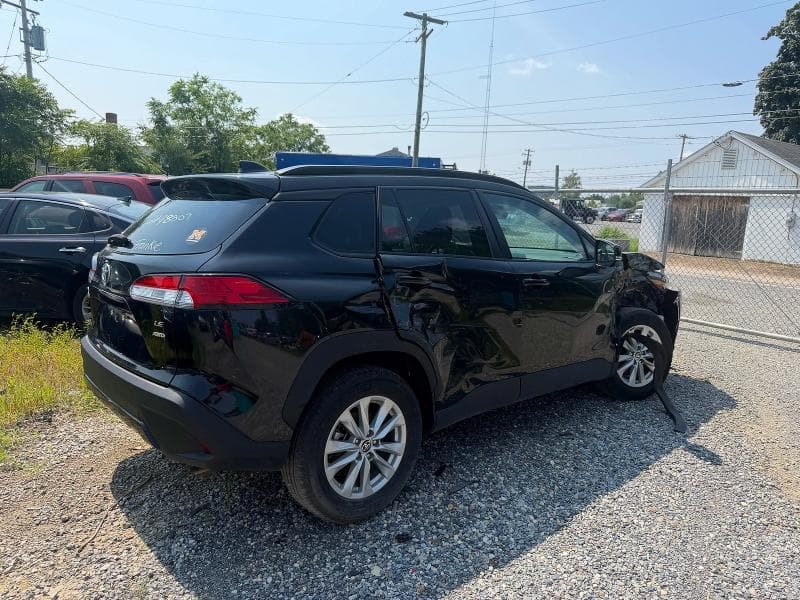 2024 TOYOTA COROLLA CROSS LE 4