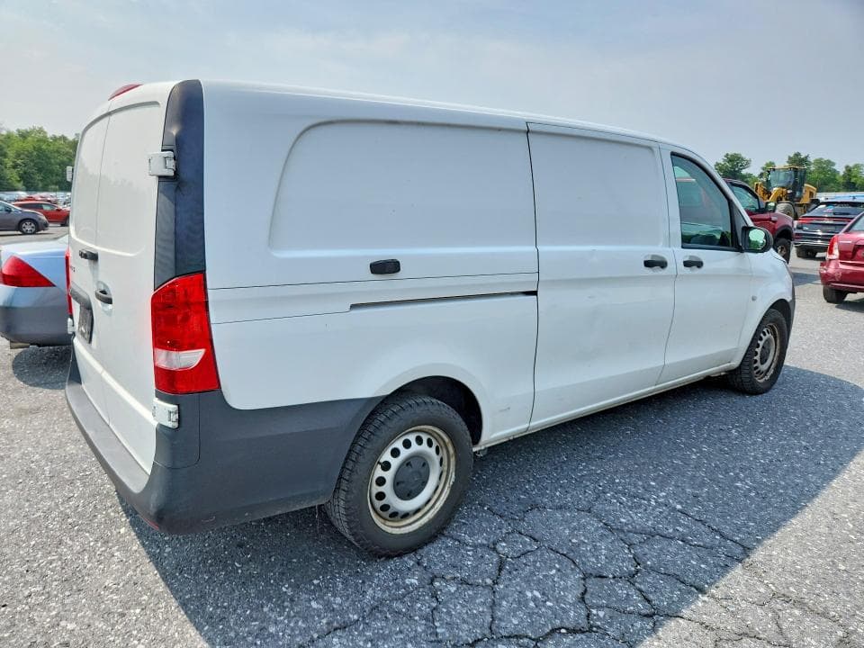 2022 MERCEDES-BENZ METRIS 3