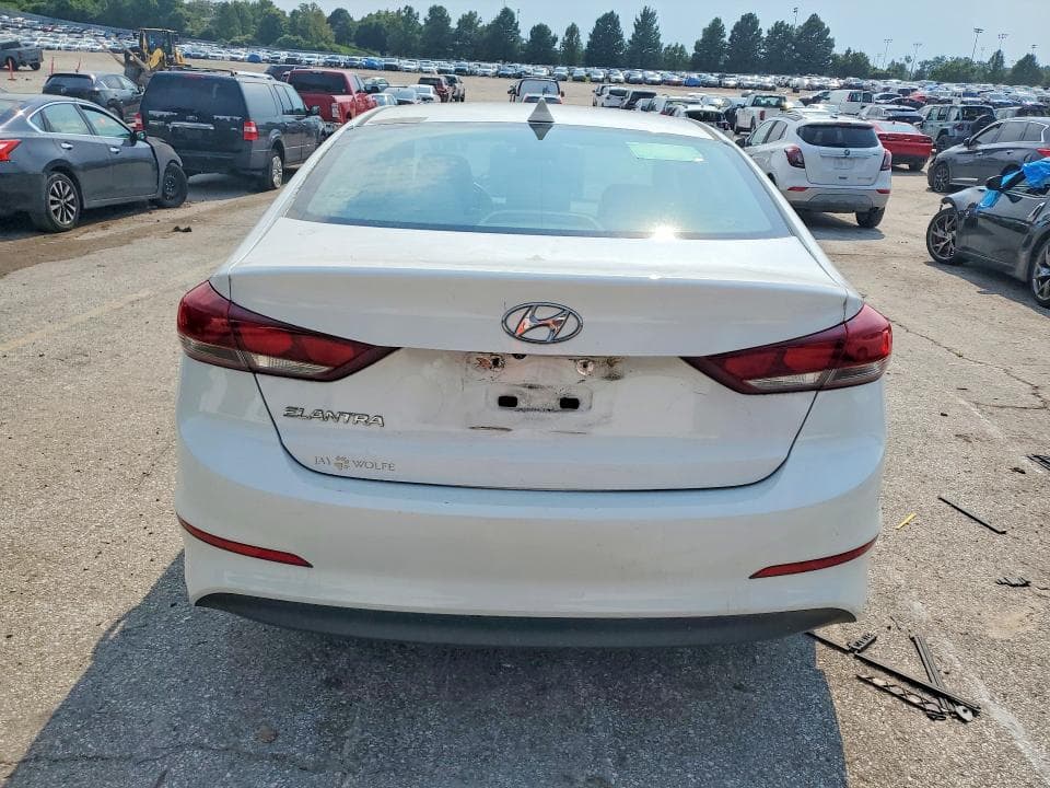 2017 HYUNDAI ELANTRA SE 6