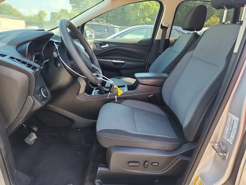 2017 FORD ESCAPE SE 7