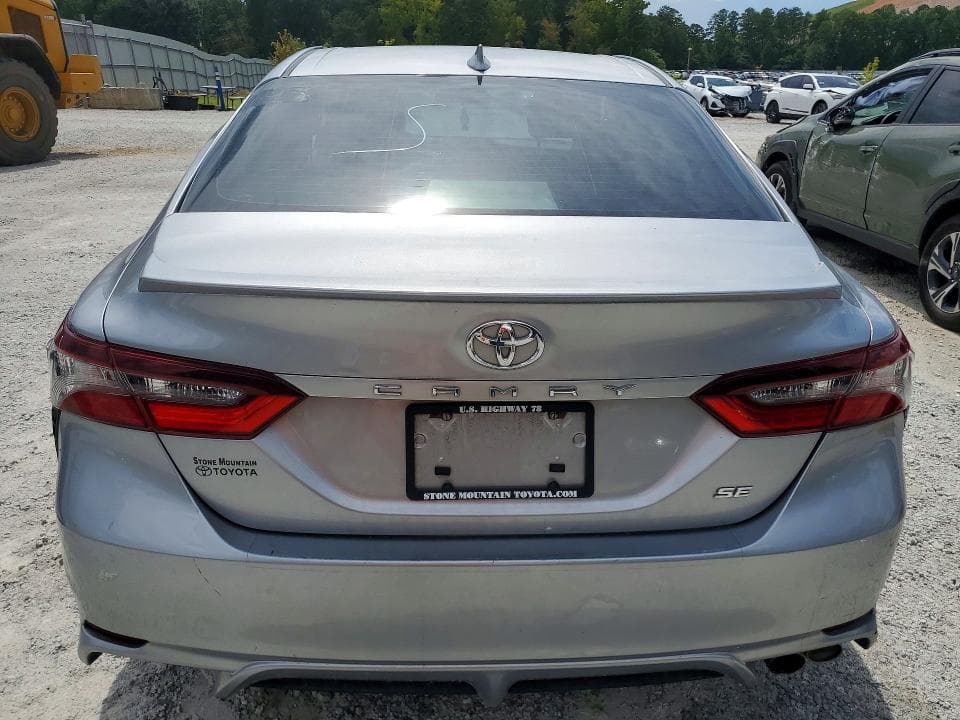 2022 TOYOTA CAMRY SE 6