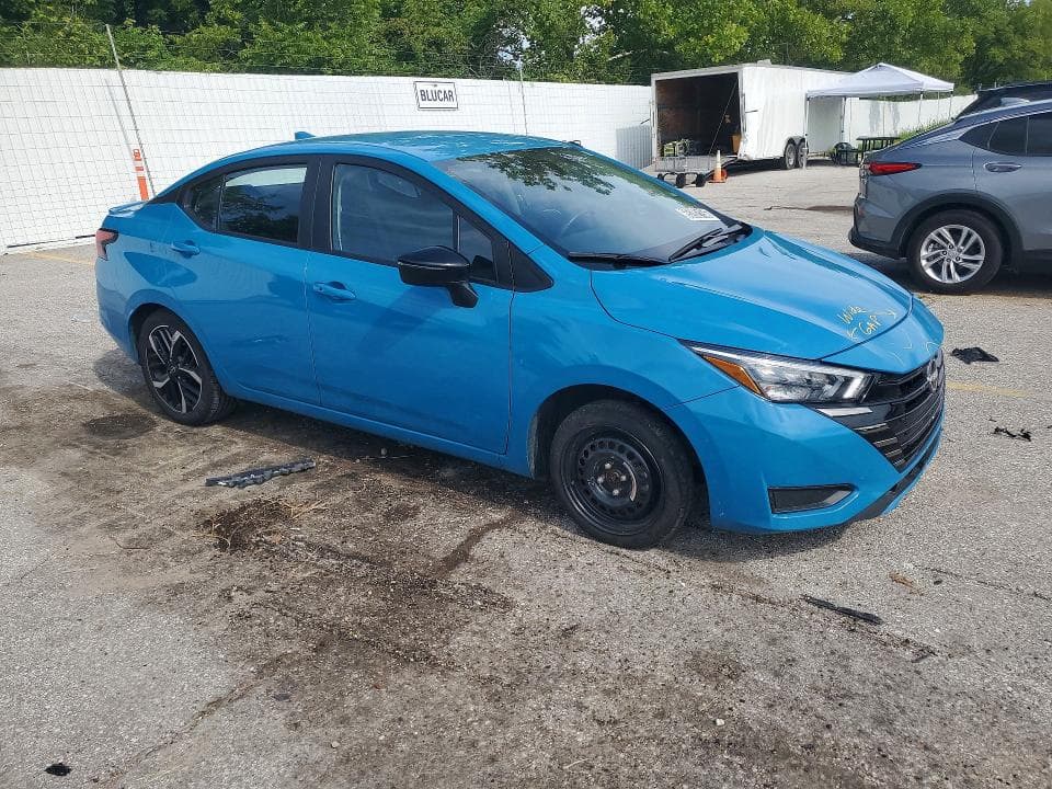 2025 NISSAN VERSA SR 4