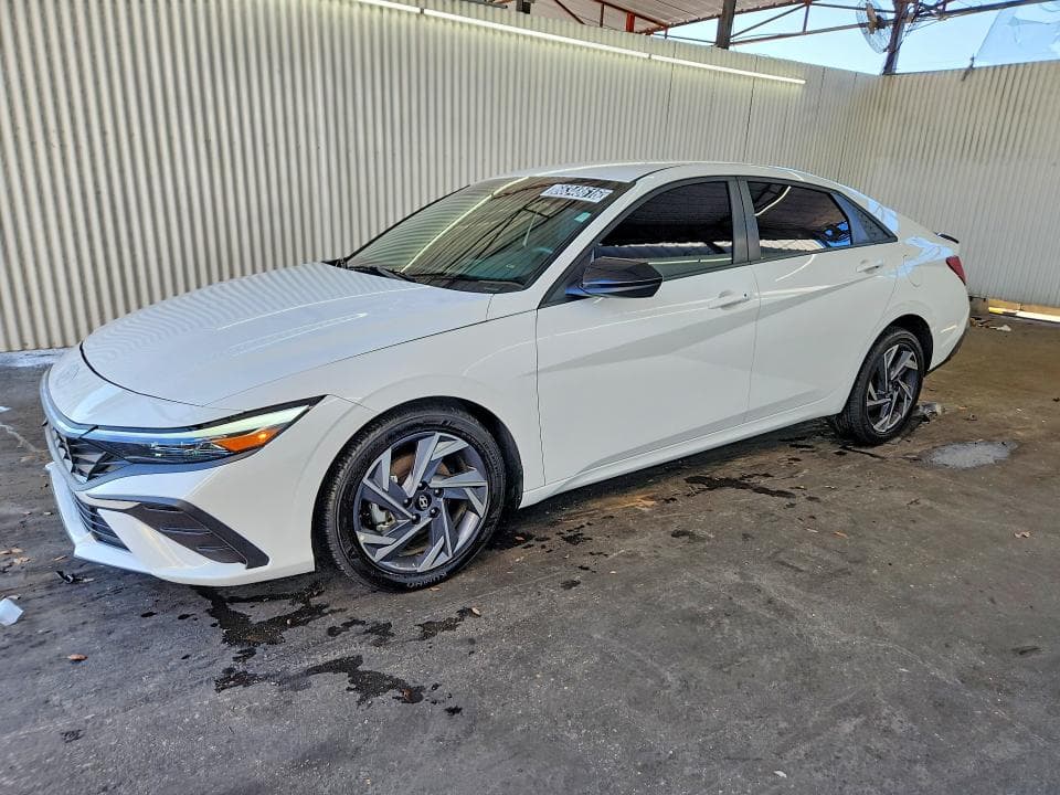 2025 HYUNDAI ELANTRA SEL SPORT - 1