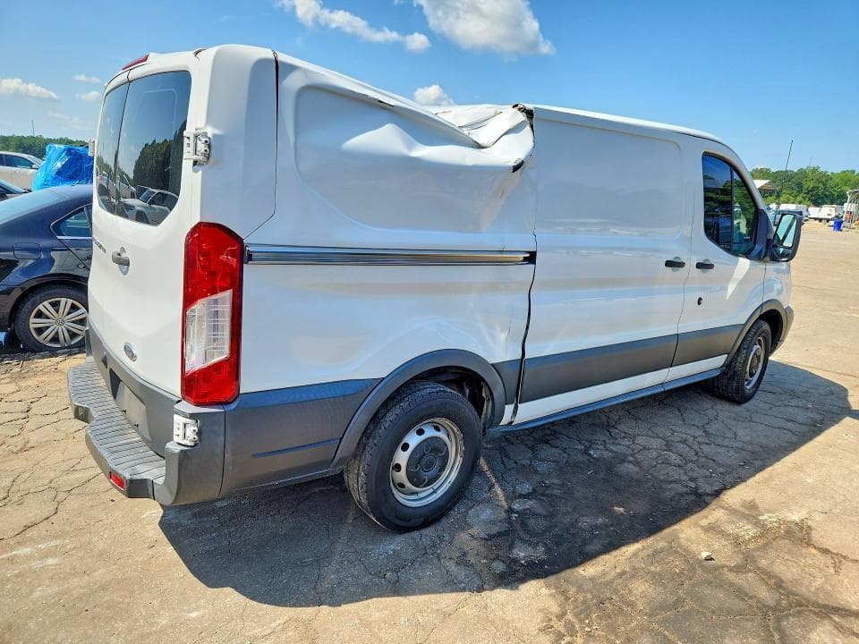 2017 FORD TRANSIT T-150 3
