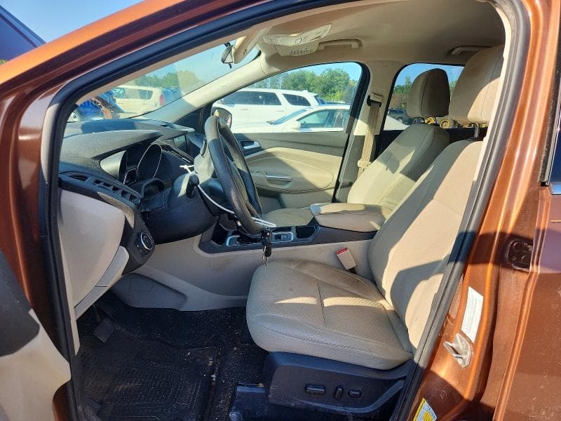 2017 FORD ESCAPE SE 7