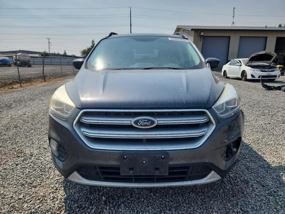 2017 FORD ESCAPE SE 5