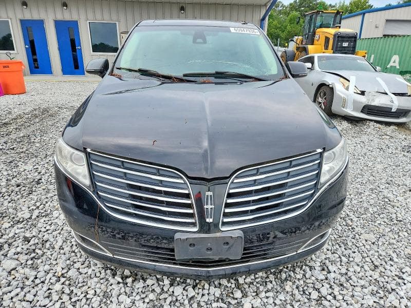 2018 LINCOLN MKT 12