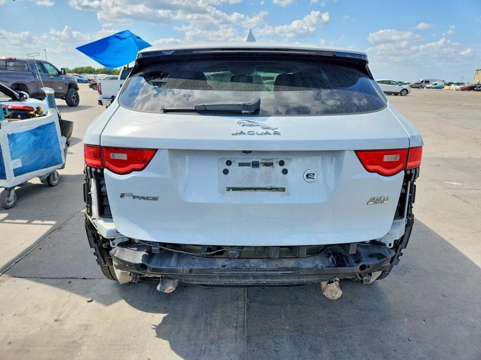 2017 JAGUAR F-PACE PRESTIGE 6
