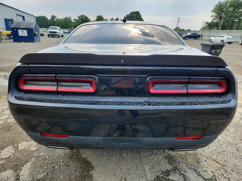 2023 DODGE CHALLENGER SXT 6