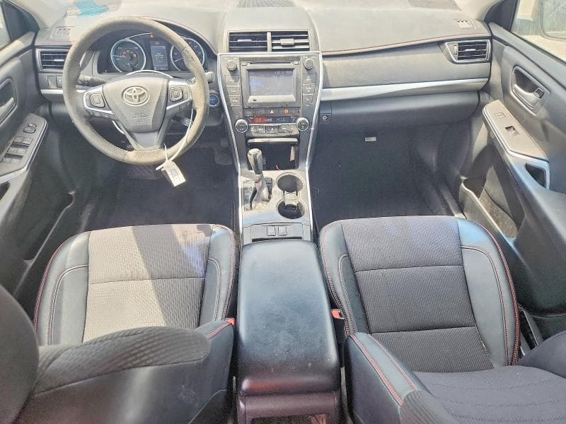 2017 TOYOTA CAMRY HYBRID SE 8