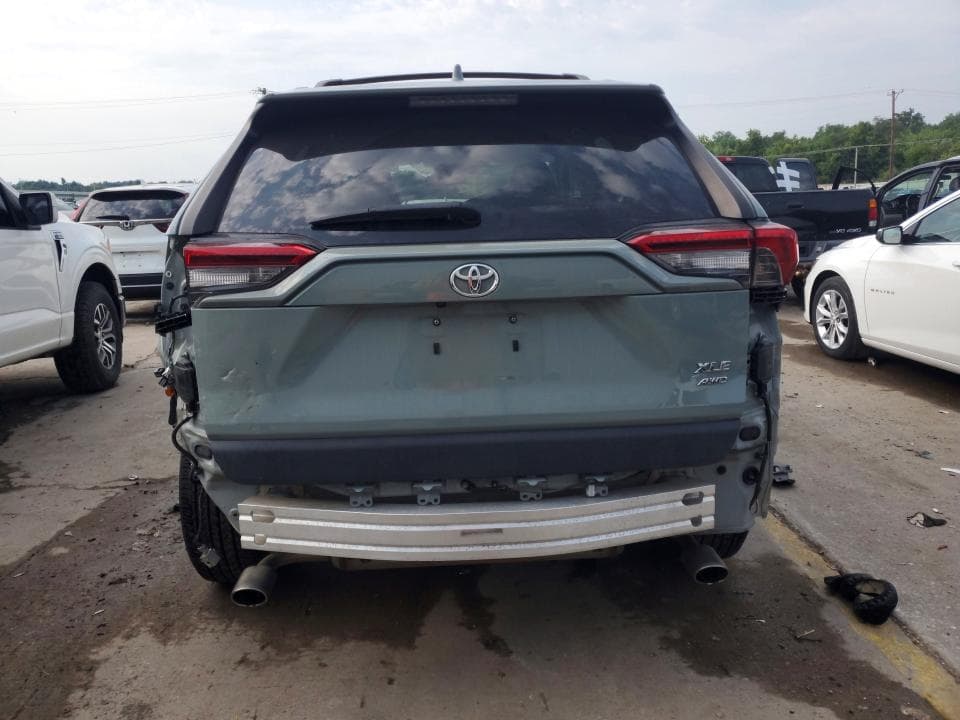 2020 TOYOTA RAV4 XLE PREMIUM 6
