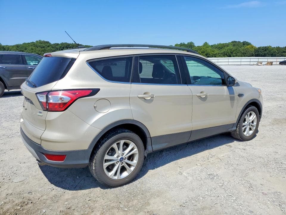 2018 FORD ESCAPE SE 3