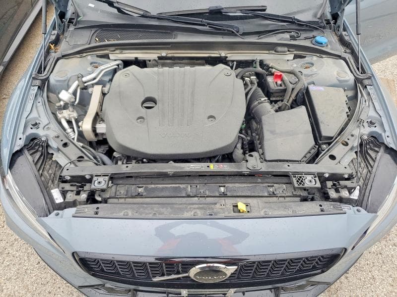 2024 VOLVO S60 CORE 11