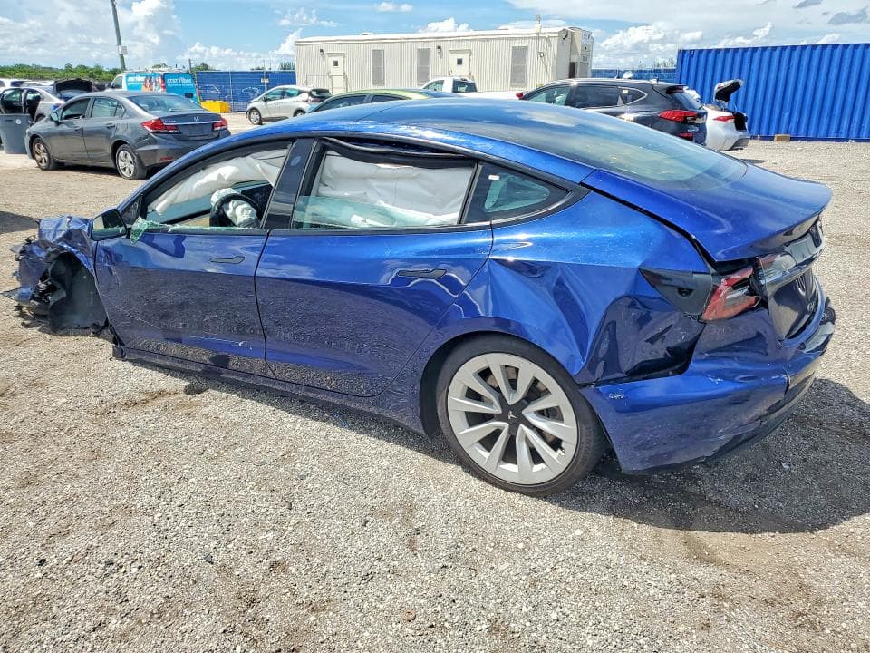 2022 TESLA MODEL 3 2