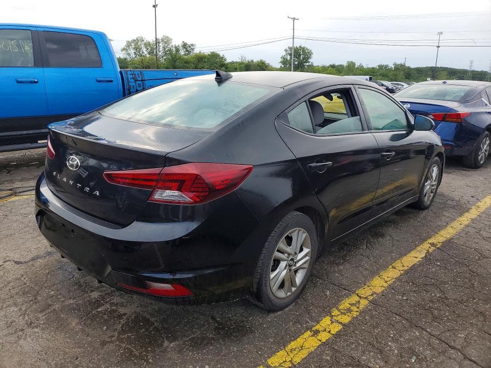 2020 HYUNDAI ELANTRA SEL 3