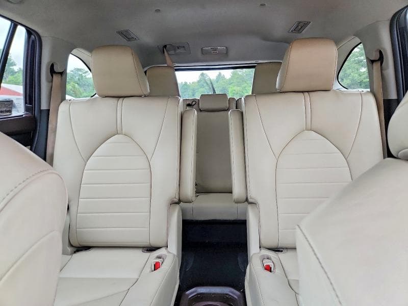 2022 TOYOTA HIGHLANDER XLE 10
