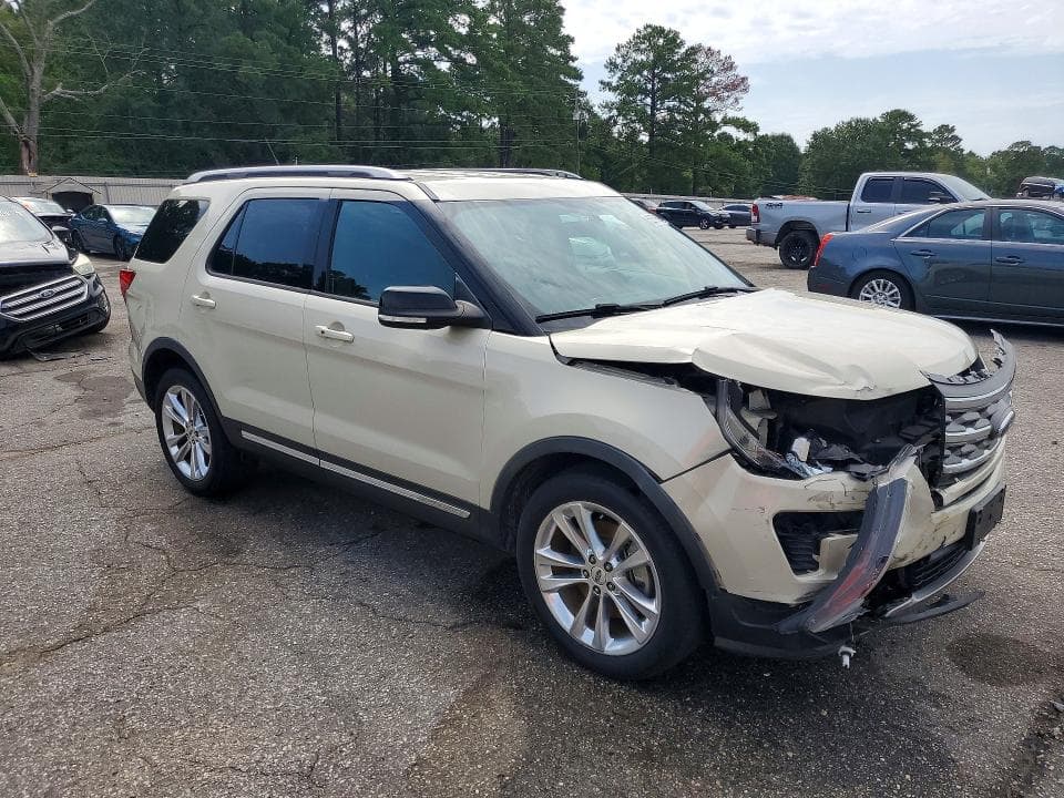 2018 FORD EXPLORER XLT 4