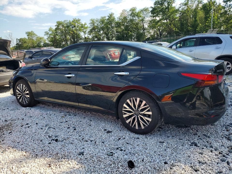 2024 NISSAN ALTIMA SV 2