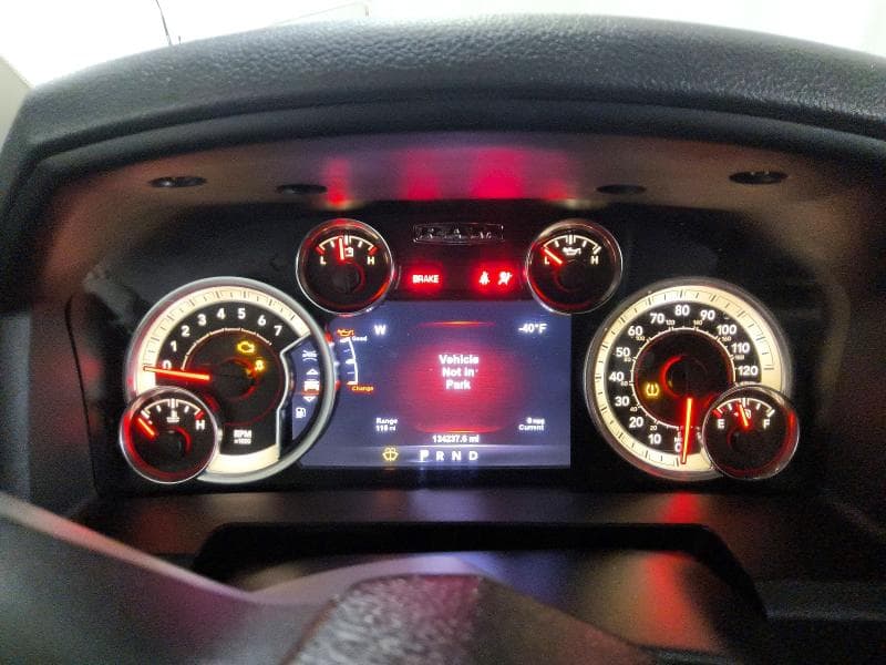 2017 RAM 1500 SLT 9