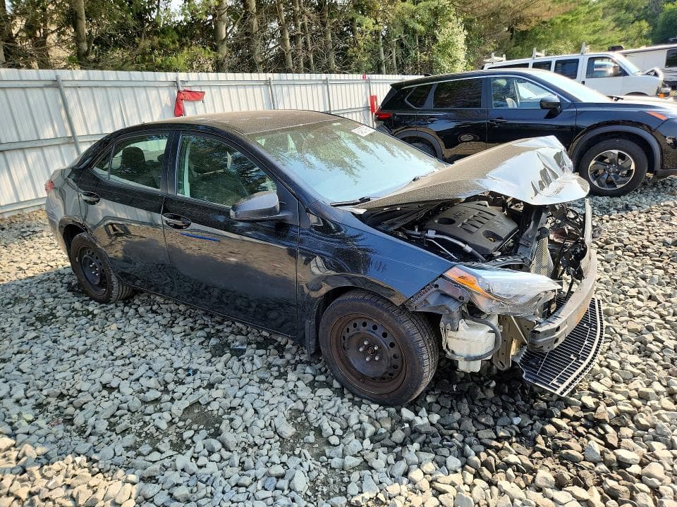 2017 TOYOTA COROLLA LE 4