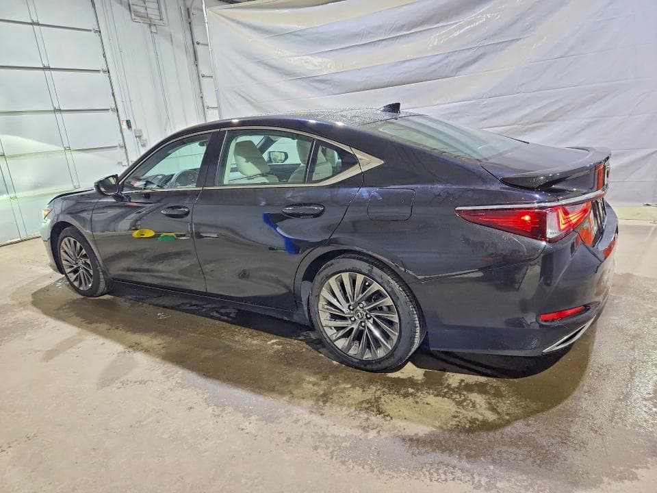 2025 LEXUS ES 350 ULTRA LUXURY 2