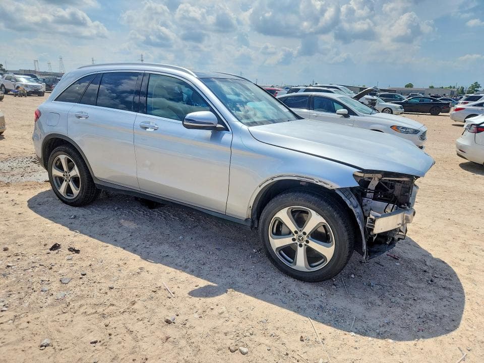 2019 MERCEDES-BENZ GLC 300 4