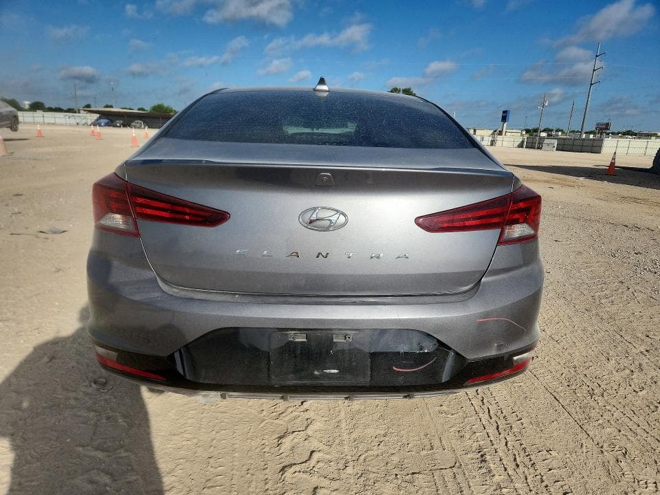 2019 HYUNDAI ELANTRA SEL 6
