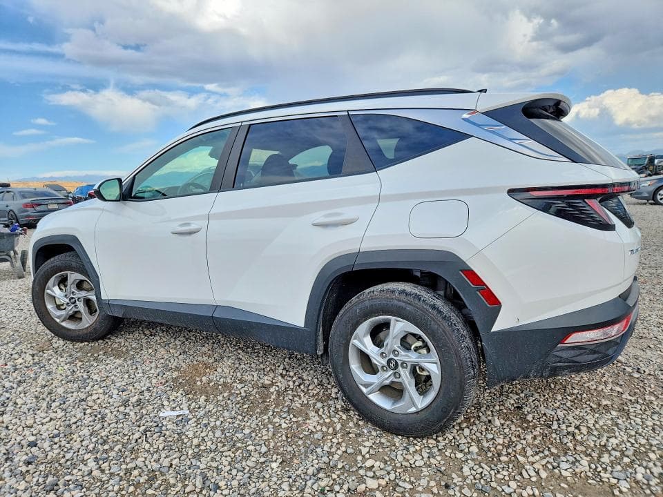 2023 HYUNDAI TUCSON SEL 2