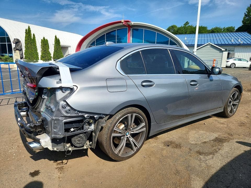 2024 BMW 330XI 3