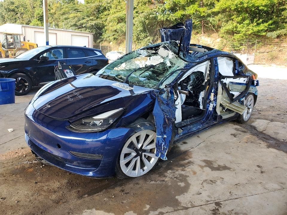 2022 TESLA MODEL 3 - 1