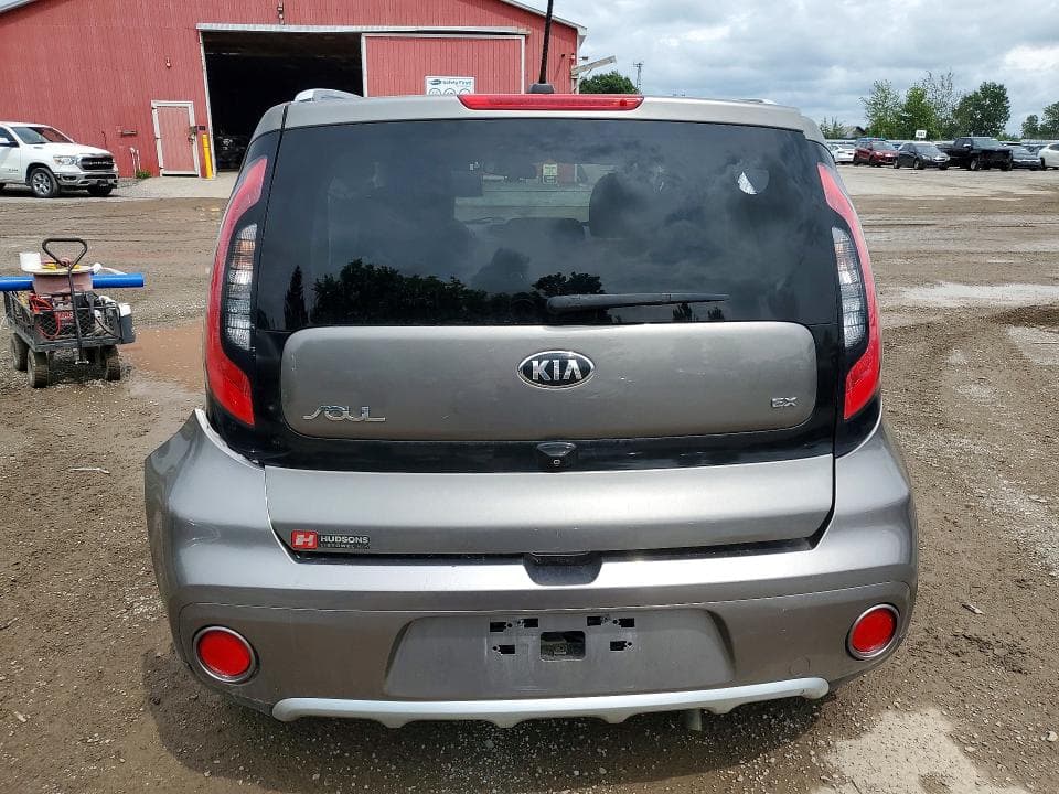 2018 KIA SOUL + 6