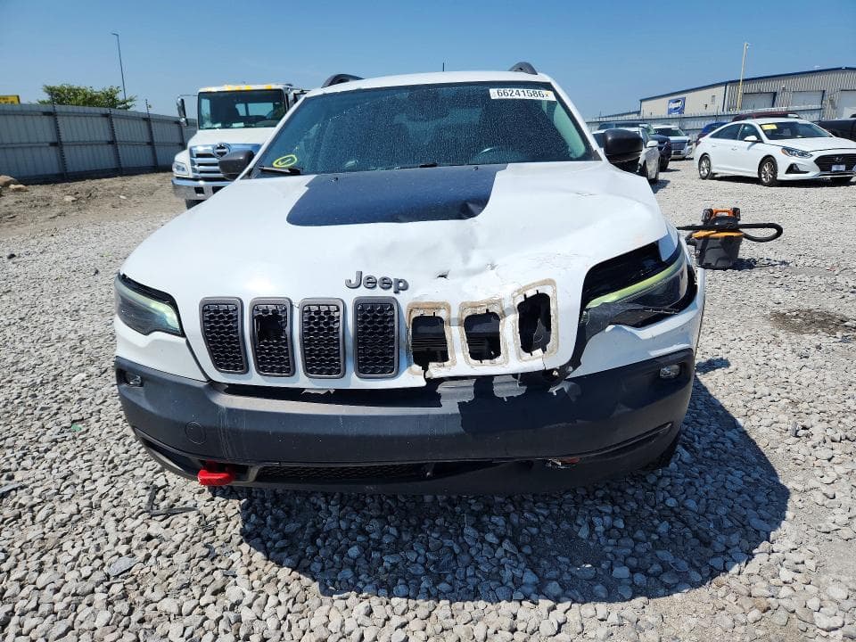 2019 JEEP CHEROKEE TRAILHAWK 5