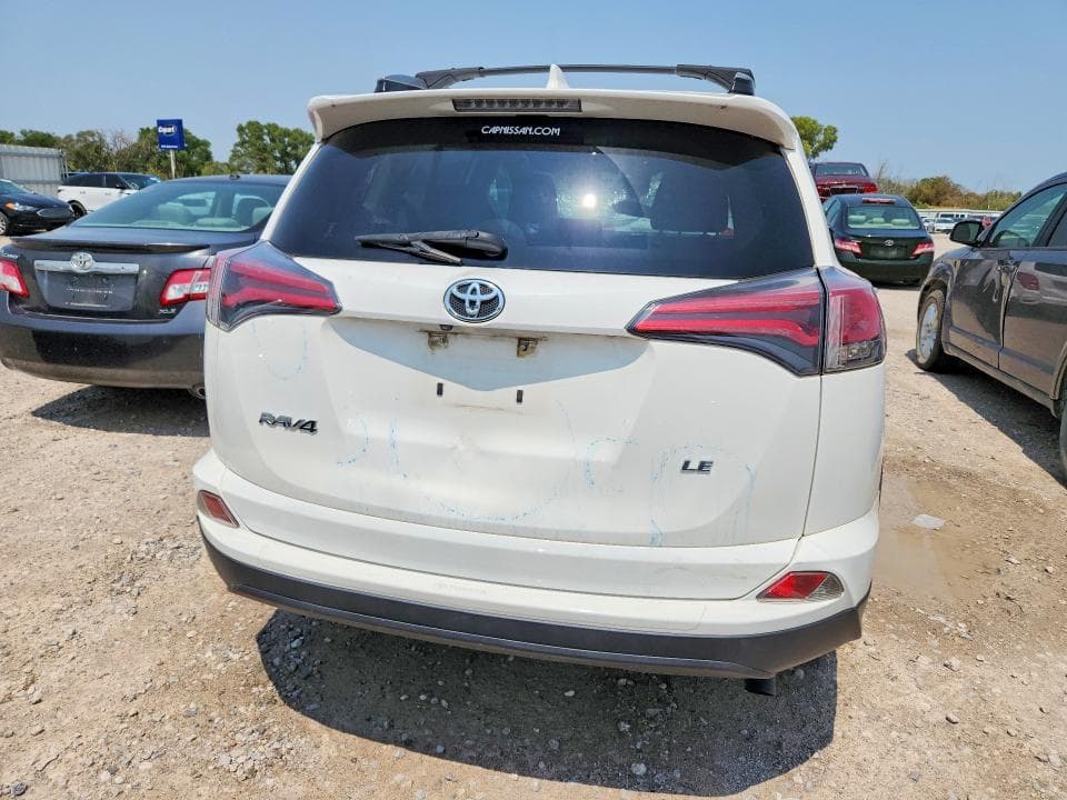2018 TOYOTA RAV4 LE 6