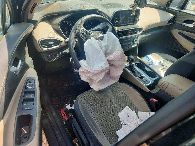 2019 HYUNDAI SANTA FE SE 8