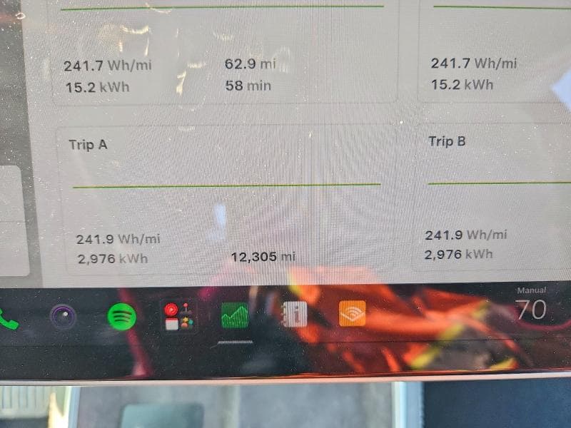 2026 TESLA MODEL Y 9