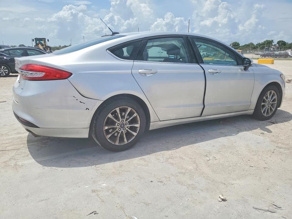 2017 FORD FUSION SE 3