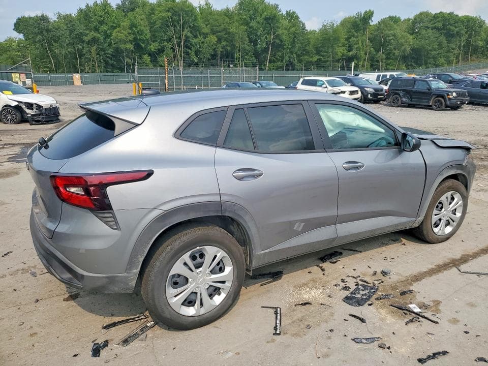 2026 CHEVROLET TRAX LS 3