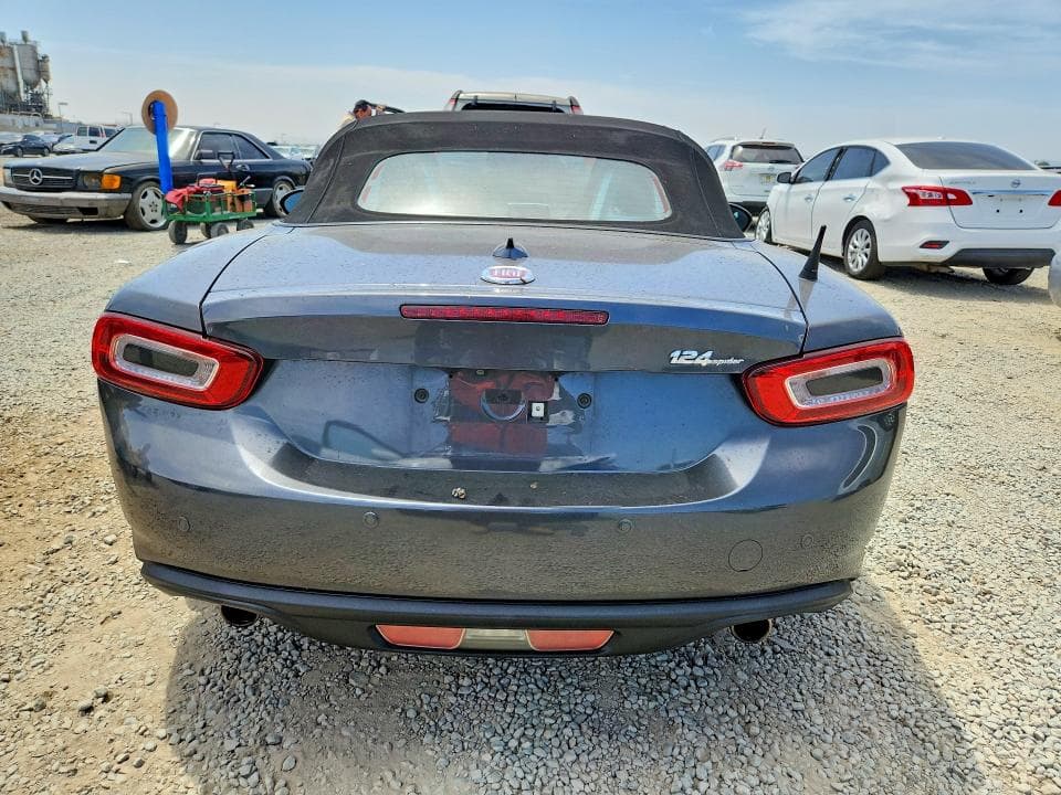 2019 FIAT 124 SPIDER CLASSICA 6