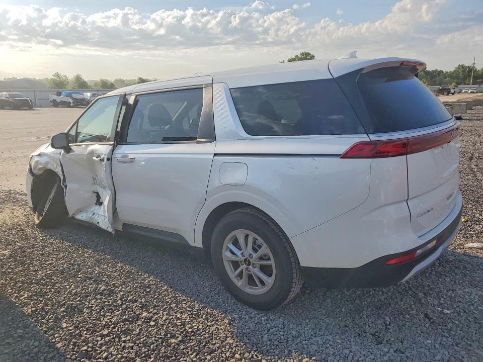2024 KIA CARNIVAL LX 2