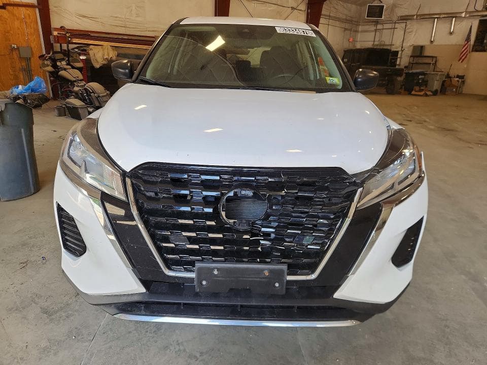 2024 NISSAN KICKS S 5