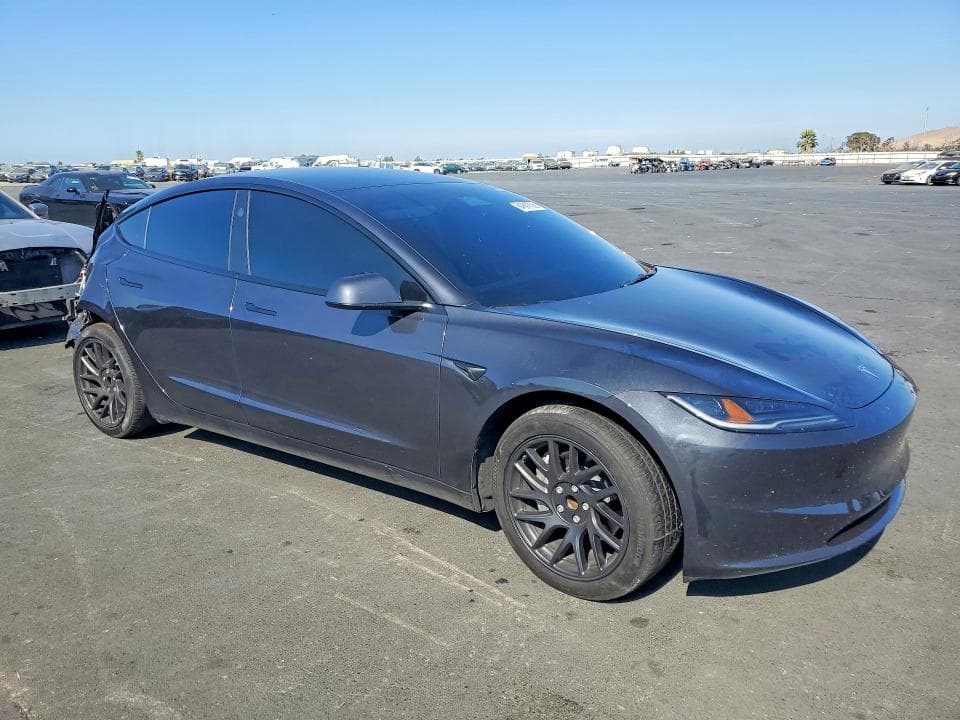 2025 TESLA MODEL 3 4
