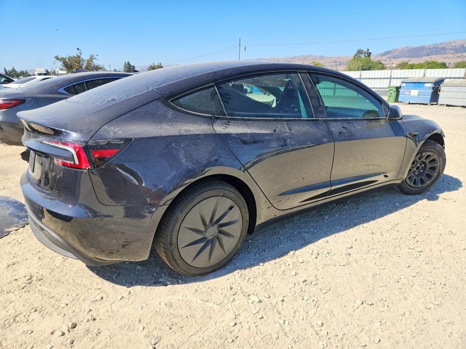 2026 TESLA MODEL 3 3