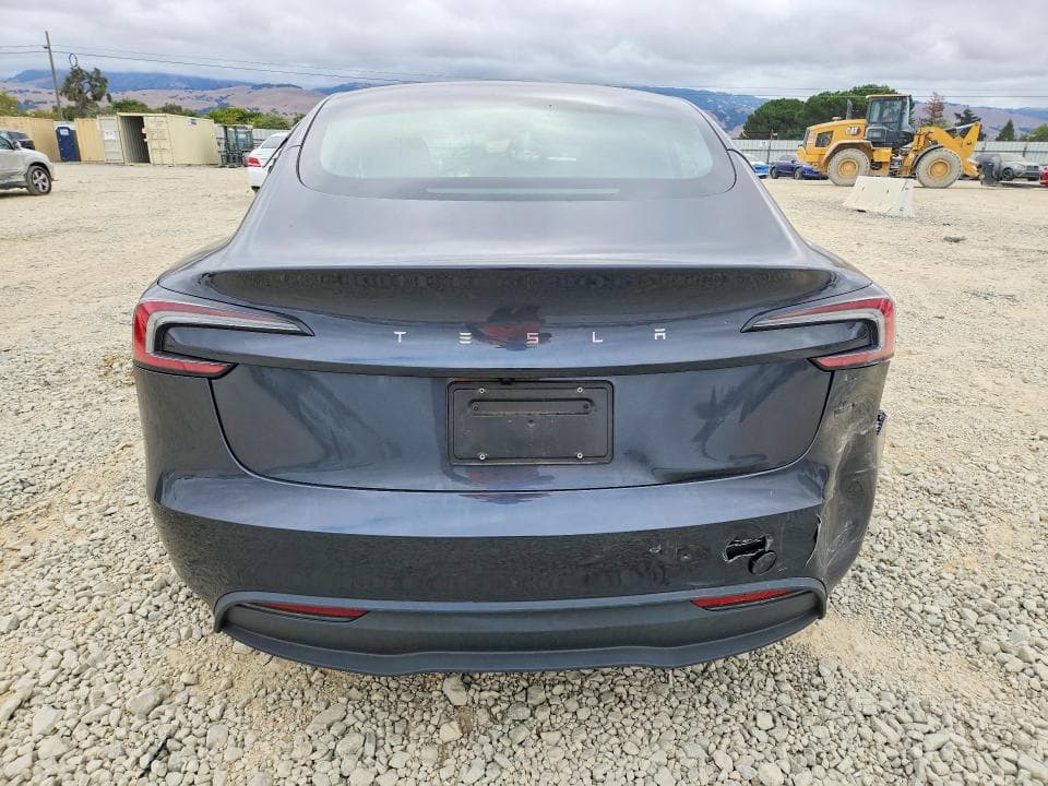 2025 TESLA MODEL 3 6