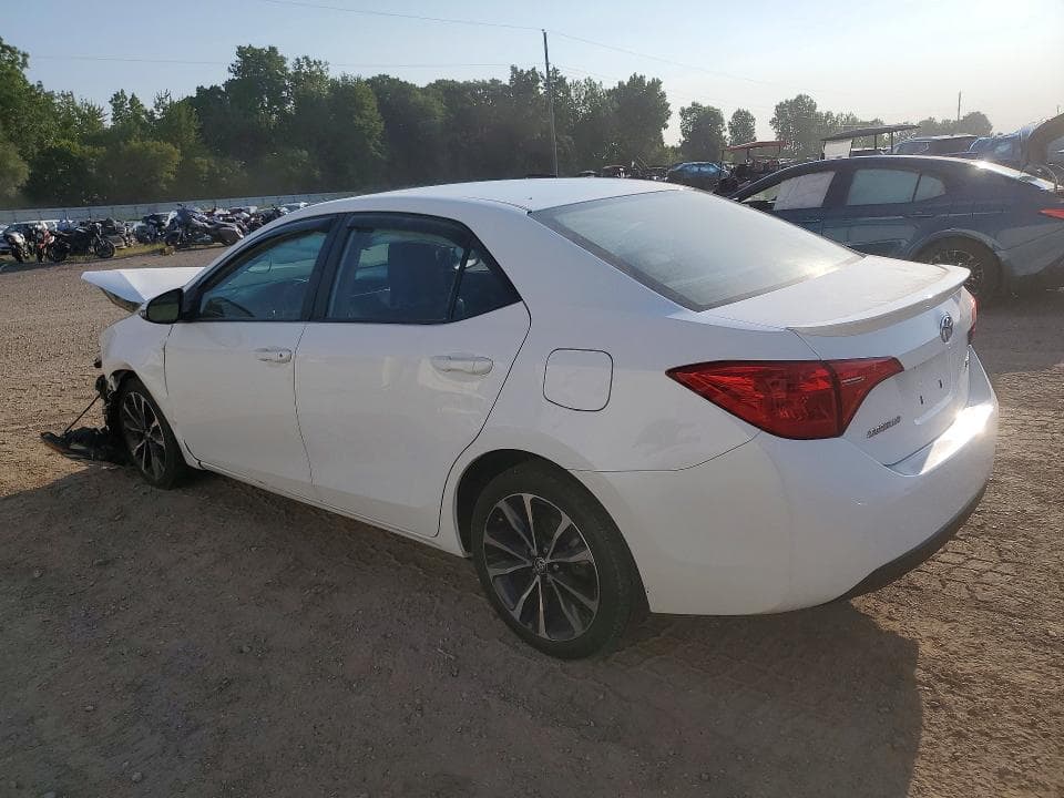 2018 TOYOTA COROLLA SE 2