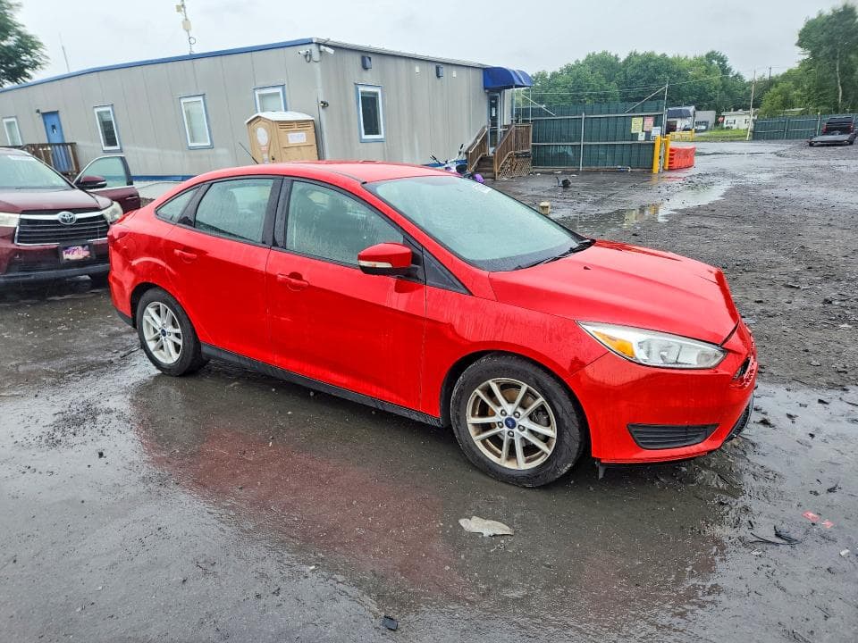 2017 FORD FOCUS SE 4