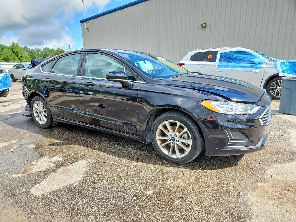 2020 FORD FUSION SE 4